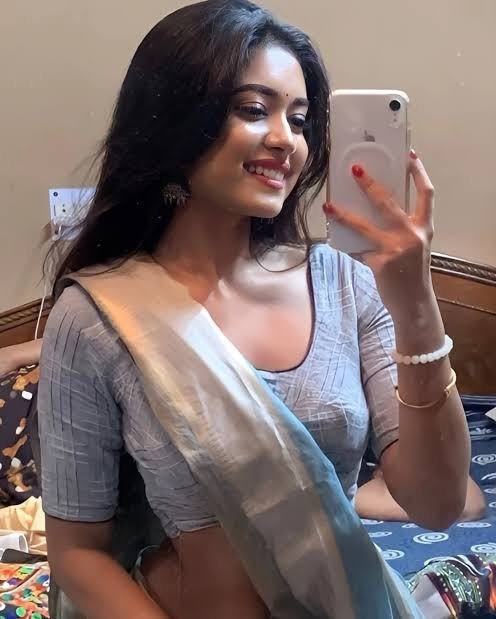 Priya Pune Escort